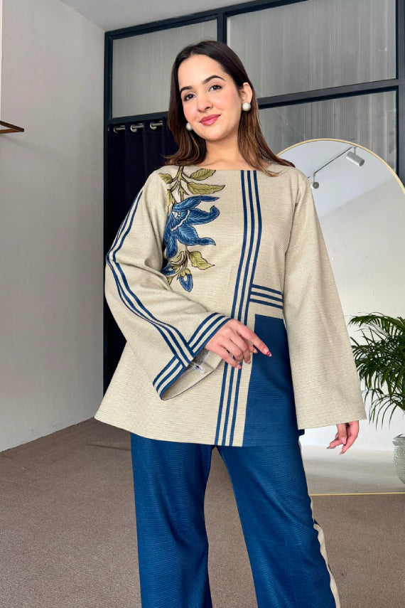 Abstract Floral Fusion Print Kurta with Wide-Leg Bottom